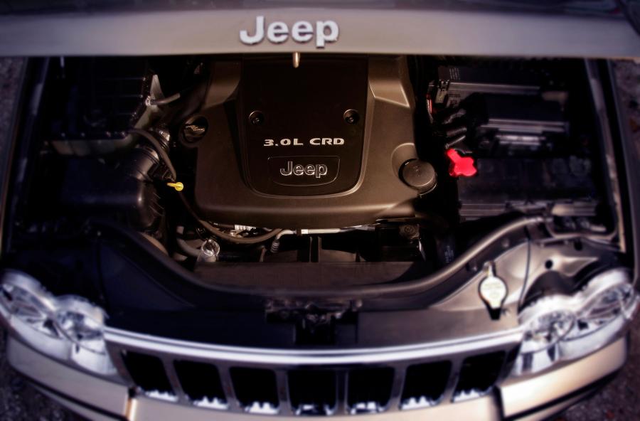  Jeep Grand Cherokee 2005 года  (фото 81 из 133)